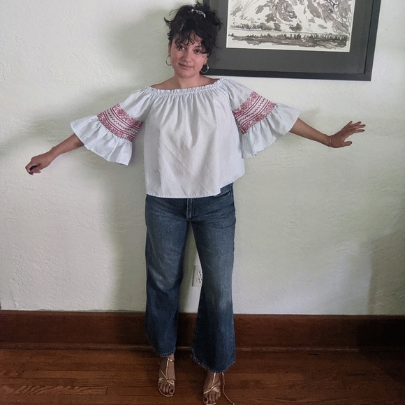 Boho Bell Sleeve Top with Embroidery - Picture 4 of 5